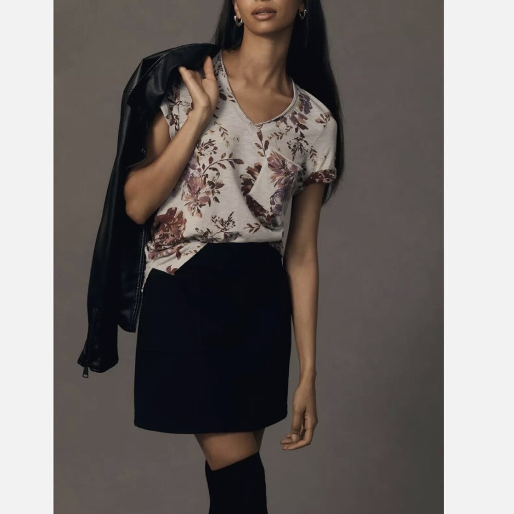Anthropologie T.La Multi Floral Print Classic V-neck Top Tee